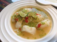 青柠檬蒸巴沙鱼-忘忧草融合私房菜(红鼎国际店)