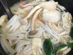 -灵芝妹子海鲜米线(香炉礁山姆店)