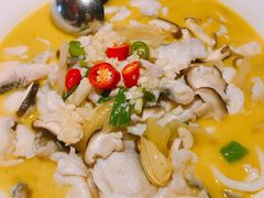 QQ酸汤鱼-蜜桃餐厅·江浙融合菜(荟聚购物中心店)