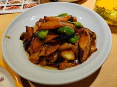 -关东小磨东北菜(上海长风大悦城店)