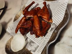 蝴蝶里招牌手撕乳鸽-蝴蝶里·粤菜·点心(龙湖天街&滨江店)