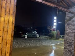 -李东农庄(中南百草园地标店)