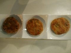 -新大咀港式茶餐厅(宝山万达店)