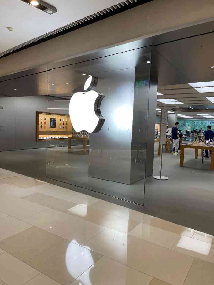 apple零售店(上海环贸 iapm店)-"怎么说呢～ 生日礼物[礼物]来着 ～ .