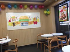 用餐区-华莱士·炸鸡汉堡(奥林花园店)