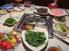 -海底捞火锅鲜切牛肉主题店(长寿路店)