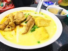 缅甸辣沙椰香鸡面-东京小食馆(三盏灯店)