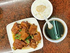 -猪脚洪隆江猪脚饭