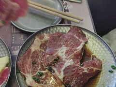 -瑞虹新天地月亮湾