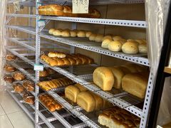 -秀云俄罗斯列巴屋(军星小区店)