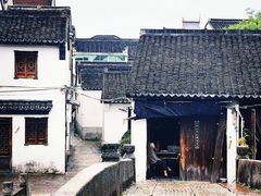 -丝绸小镇荻港古村