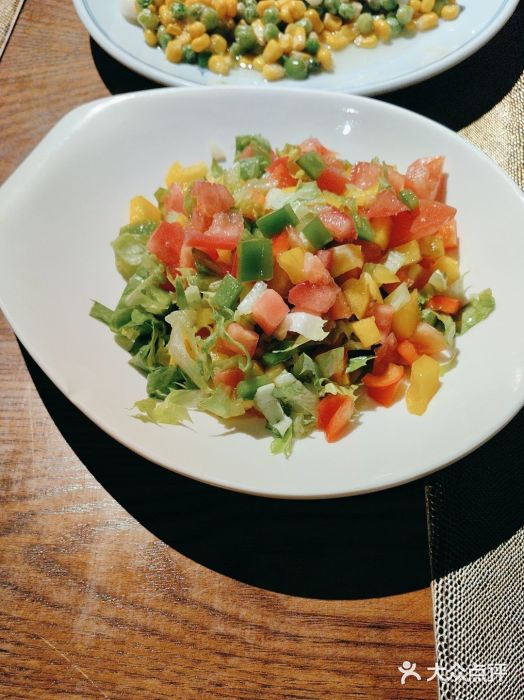 迪拜杭州风味音乐餐厅(杭州首店 湖滨步行街店)图片