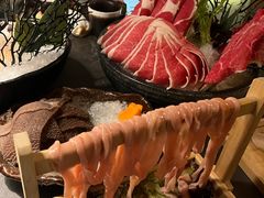 -湊湊火锅·茶憩(杭州湖滨银泰in77店)