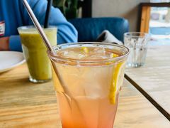 草莓柠檬冰茶-UPPER KITCHEN(延安路店)