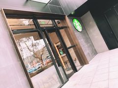 门面-星巴克(新达汇三林店)