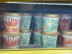 -红宝石·鲜奶小方·海派西点房(南翔店)