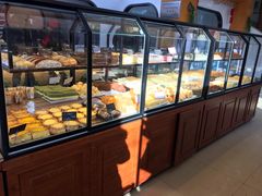 面包甜点陈列柜-鼎丰真(四马路店)