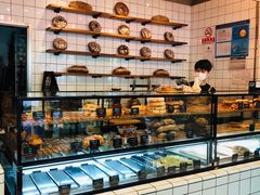 面包甜点陈列柜-81BAKERY(大学路店)