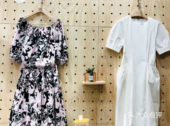 设计款中的平价战斗机，这个日韩工厂店很走心。