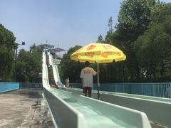 游乐设施-热带风暴水上乐园(新镇路)
