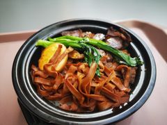 卤牛肉煲仔饭-北大家园食堂