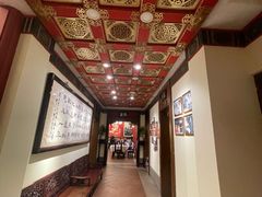 -梅龙镇酒家(南京西路总店)