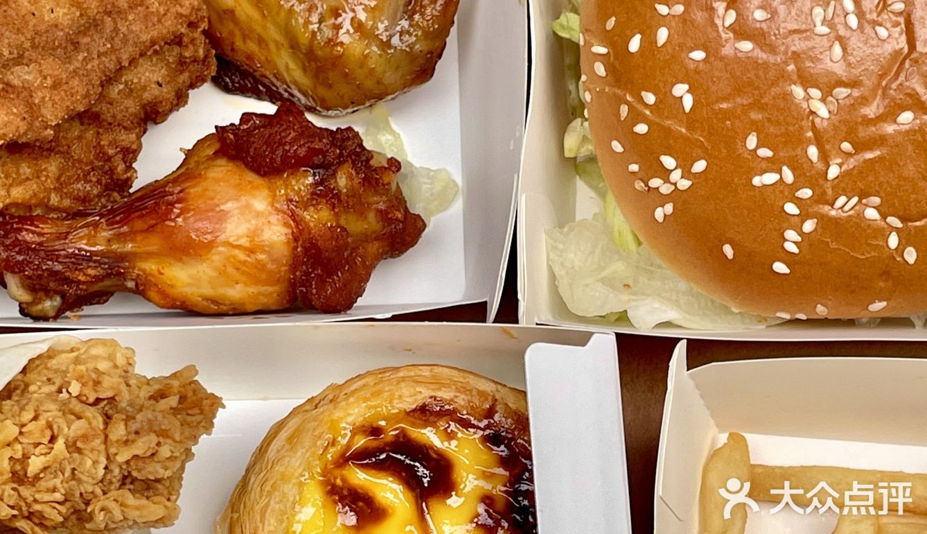 不得野性消费一把才行！家对面的kfc终于开门了！