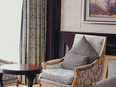 -茂名熹龙国际大酒店(人民广场高铁站店)