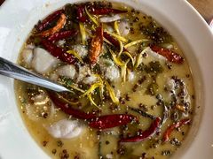重庆酸菜鱼-小放牛炒菜馆(军校店)