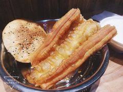 -弄堂咪道-饭香·面香·馄饨香(钦州北路田尚坊店)