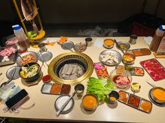 -蚂蚁洞·烤肉大营地(上海静安大悦城店)