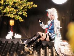 -米游妙妙屋cosplay换装自拍摄影体验馆