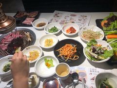 餐前小菜-本家韩国烤肉(青岛万象城店)