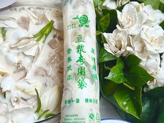 -李与白包子铺(桐梓林店)