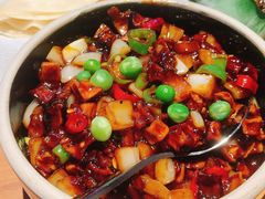 黑三剁配薄饼-雀舞云南菜(乐客城店)