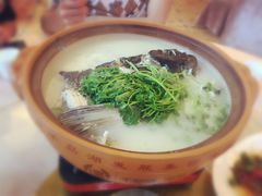 秀水砂锅鱼头-千岛湖鱼味馆(十字街总店)
