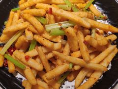 干煸藕丝-刘胖子家常菜·蹄花焖藕(兴业店)