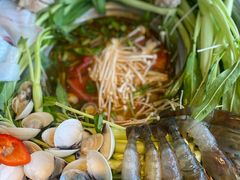 -大头虾越式风味餐厅(光明广场店)