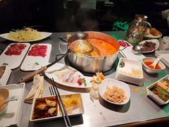 -牛德亨臻牛潮汕火锅(万邦时代店)