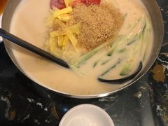 -桃园中华料理炸酱面(燕儿岛路店)