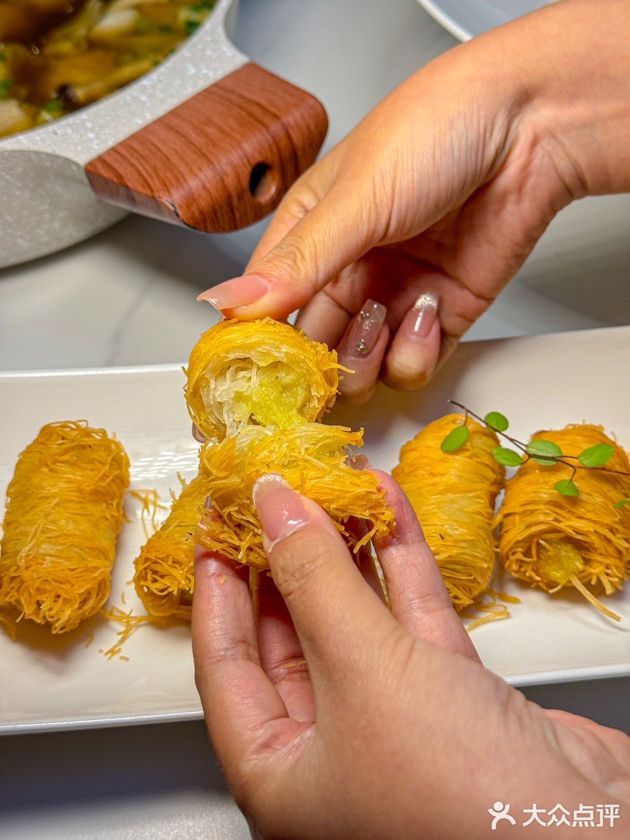 成都人也太会享受了！！藏在闹市的庭院川菜