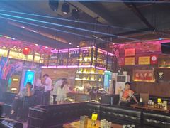 -喜鹊音乐酒馆(西街店)