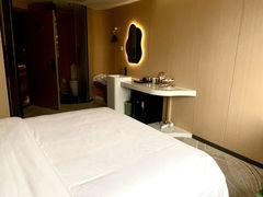 -幸栖洞穴设计酒店(成都春熙路店)