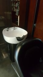 -AKOZO Beauty Salon