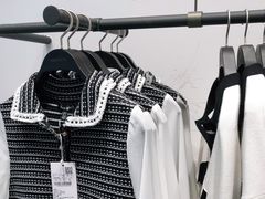 -URBAN REVIVO(上海中庚漫游城店)