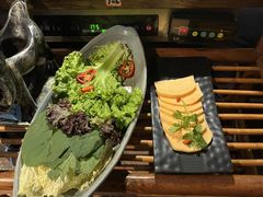 -老牌坊云南鱼豆花火锅(哈西万达店)