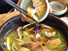 -桥香园过桥米线(国贸店)