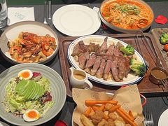 -静香HOUSE·全时段融合餐厅(七星欢乐颂店)