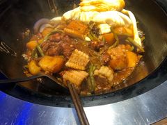 -山河屯铁锅炖(哈西站店)