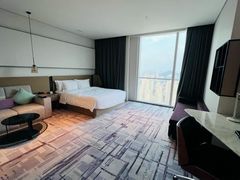-大连星海皇冠假日酒店